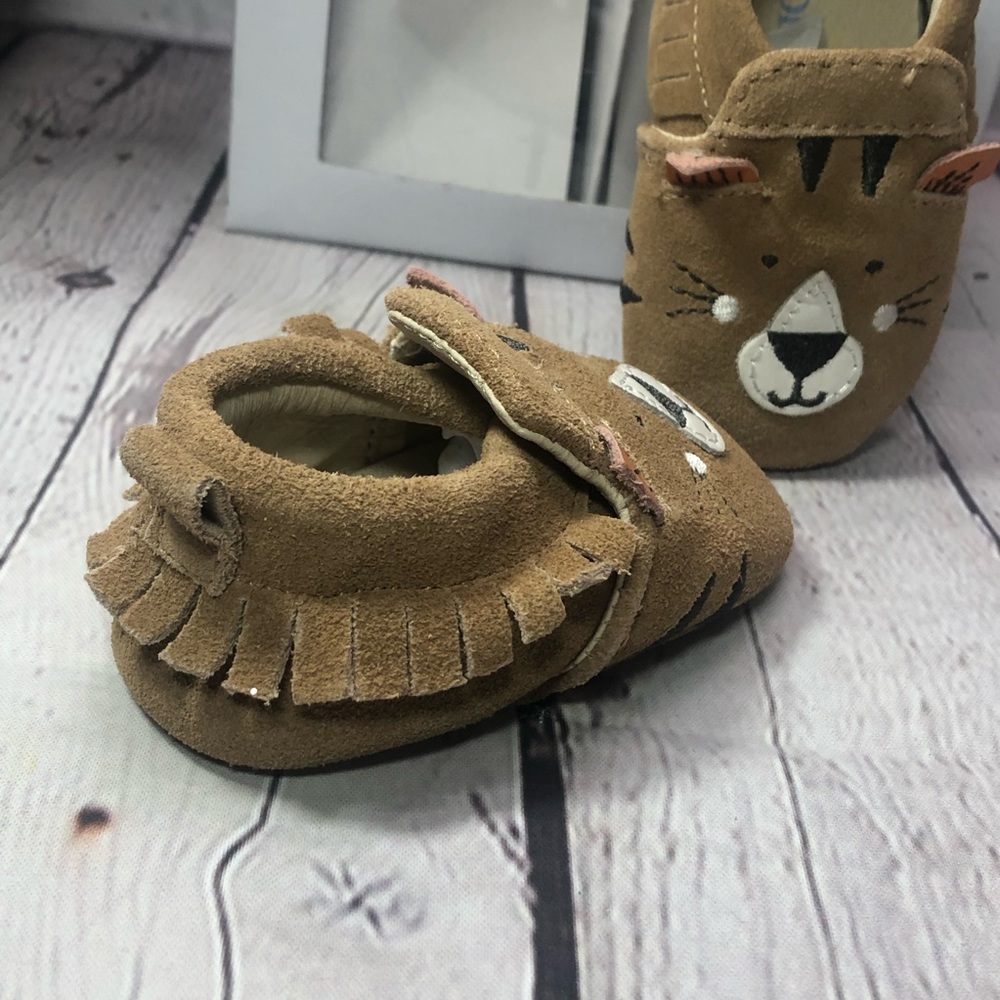 NWT robeez first kicks critter fringe tiger - Picture 3 of 4